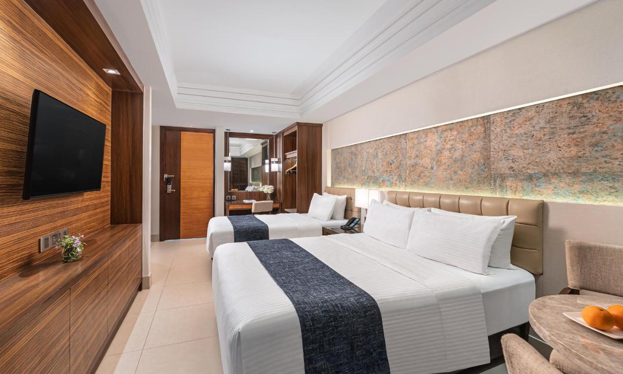 赫纳恩尊贵海滩度假酒店 Balabag  外观 照片 Deluxe Room