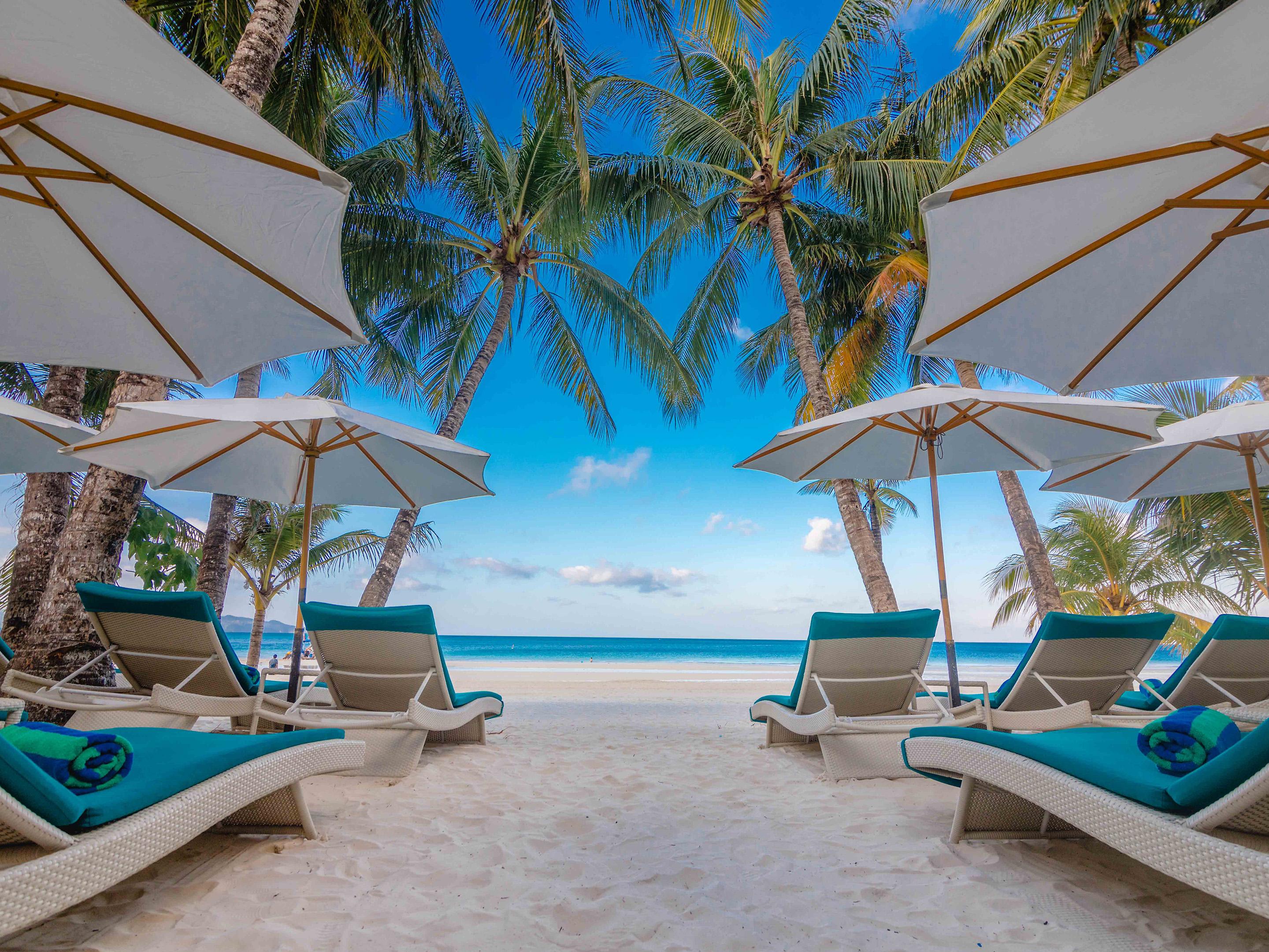 赫纳恩尊贵海滩度假酒店 Balabag  外观 照片 Beach at the Shangri-La's Tanjung Rhu Resort